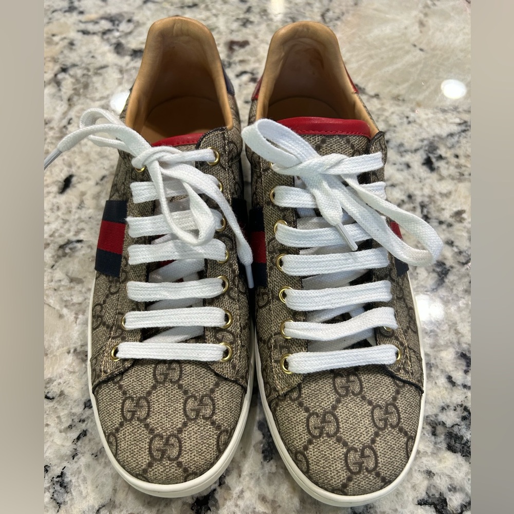 Gucci shoes